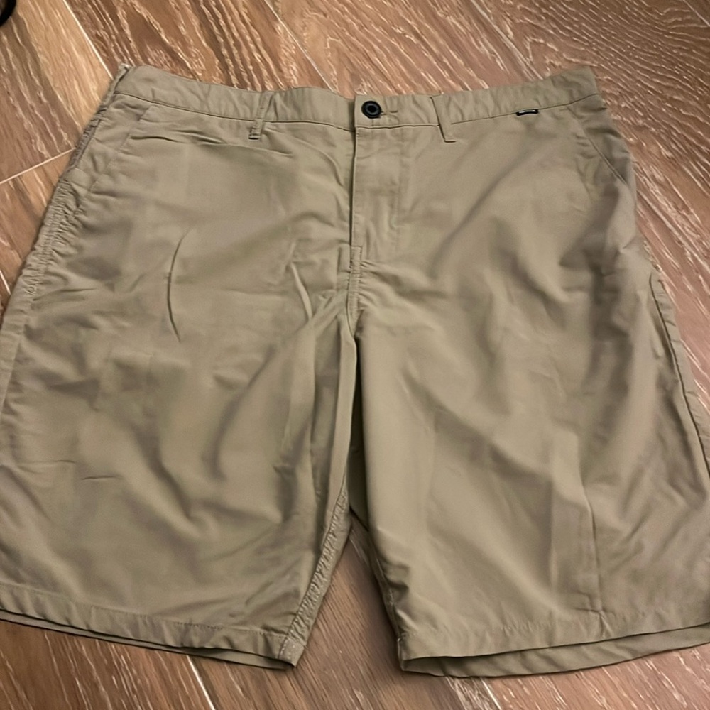 Hurley men’s Nike drifit khaki shorts walkshort 36 hybrid